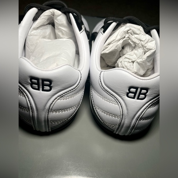Balenciaga women’s Zen Sneaker MATT LEATH BLACK/ WHITE | Size: C 38 USA SIZE : 8 - Picture 5 of 10